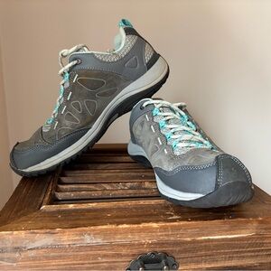 Merrell Gray and Teal Athletic Shoes